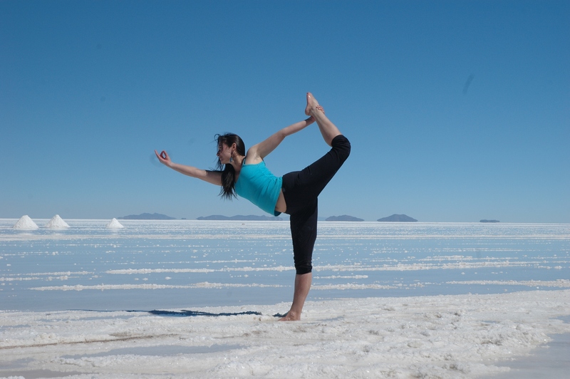 Utthita ardha dhanurasana Utthita ardha dhanurasana
